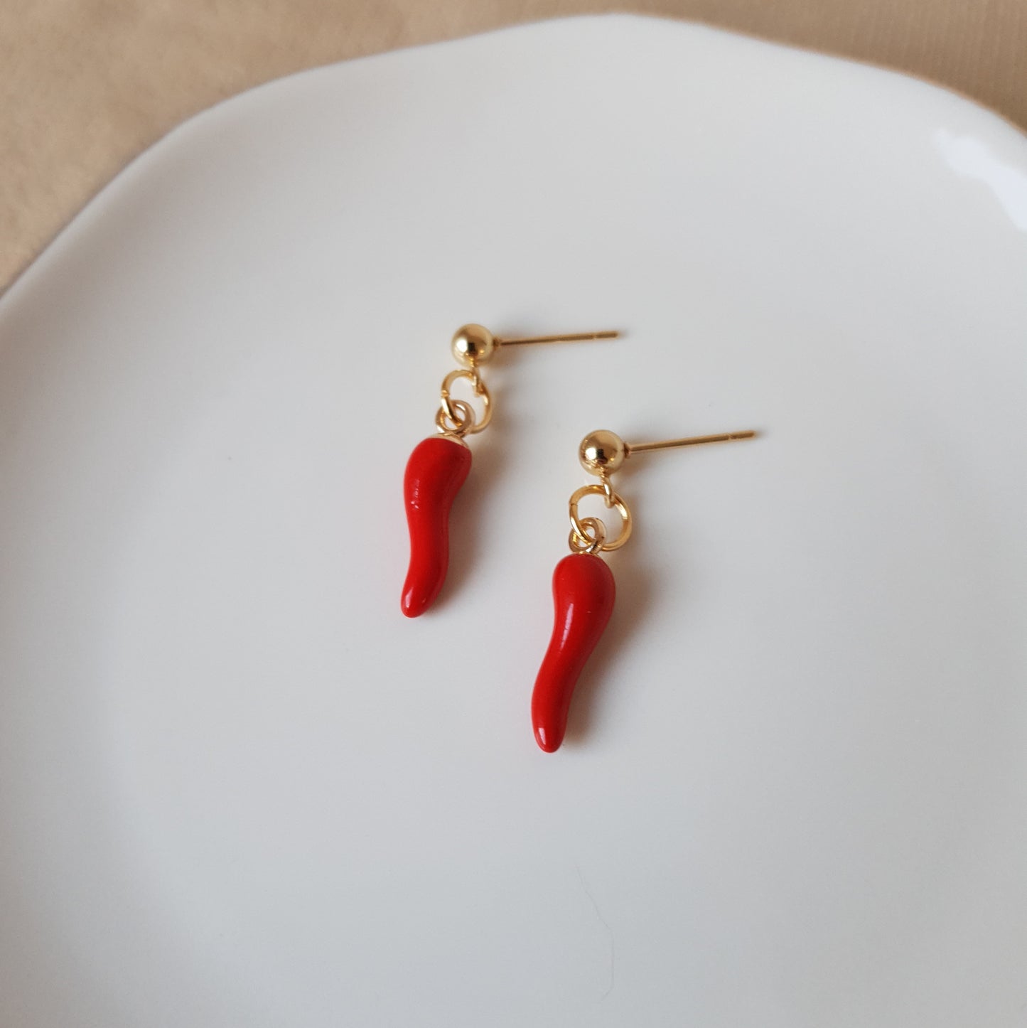 Chilli dangle earrings