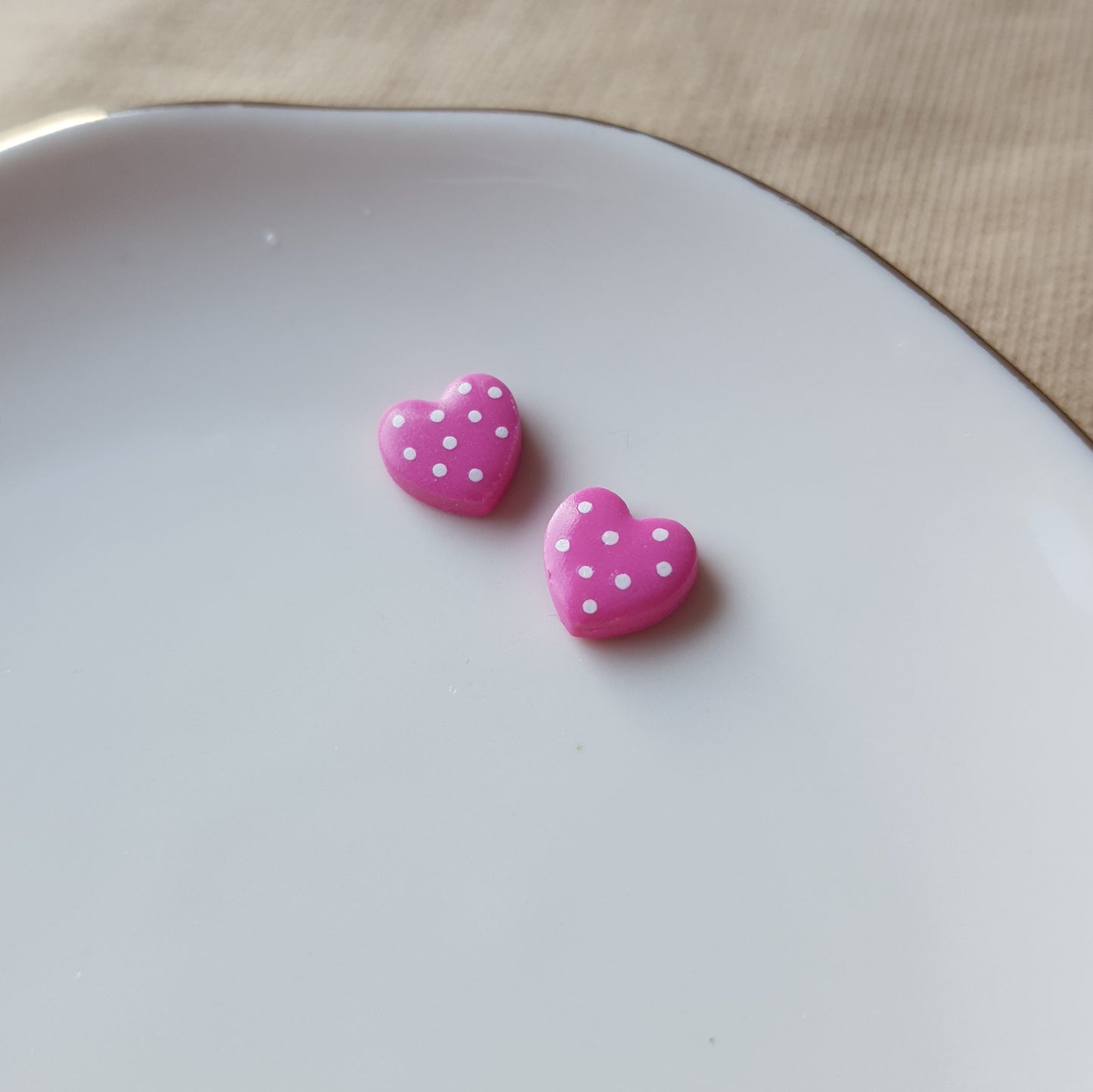 Cute spotted pink hearts