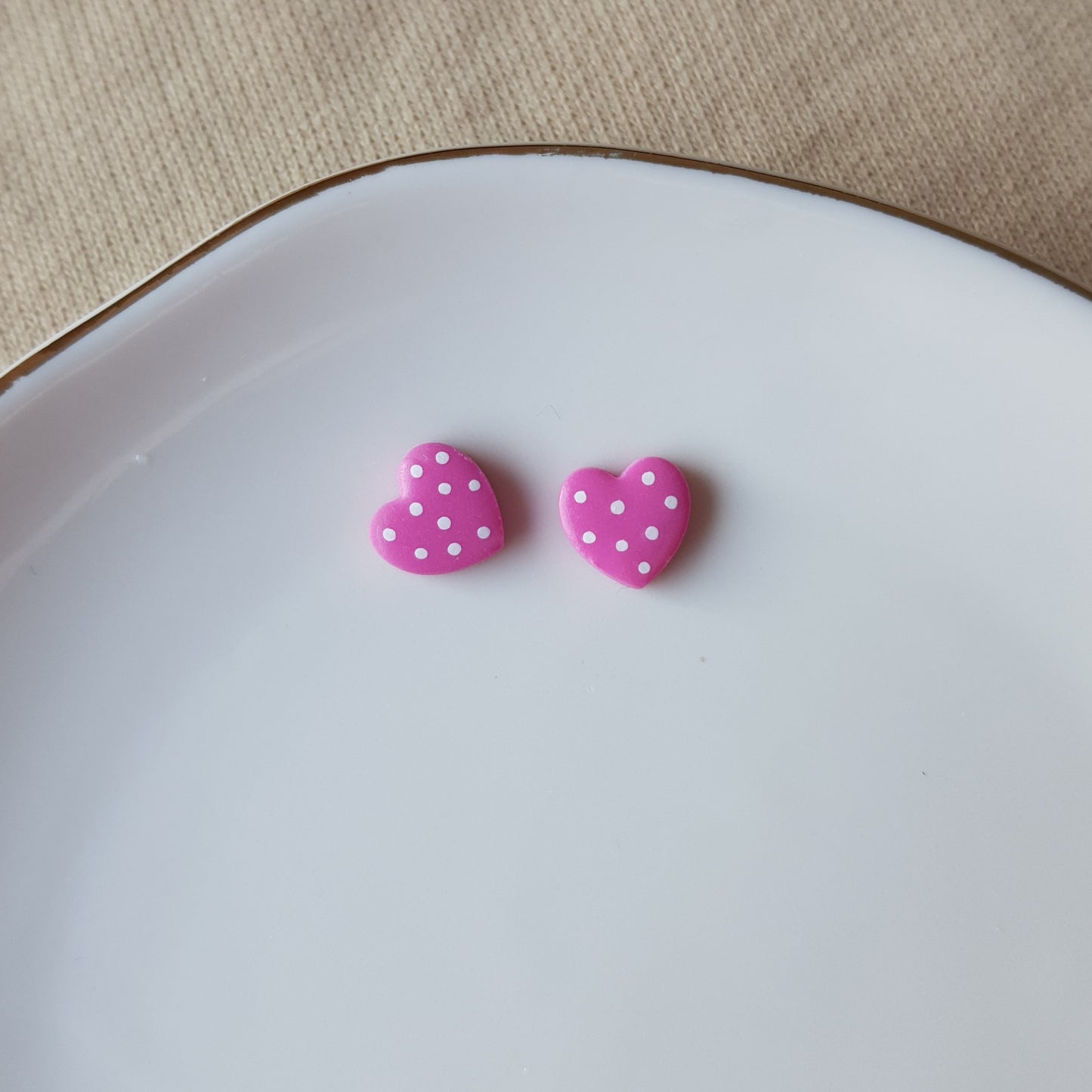 Cute spotted pink hearts
