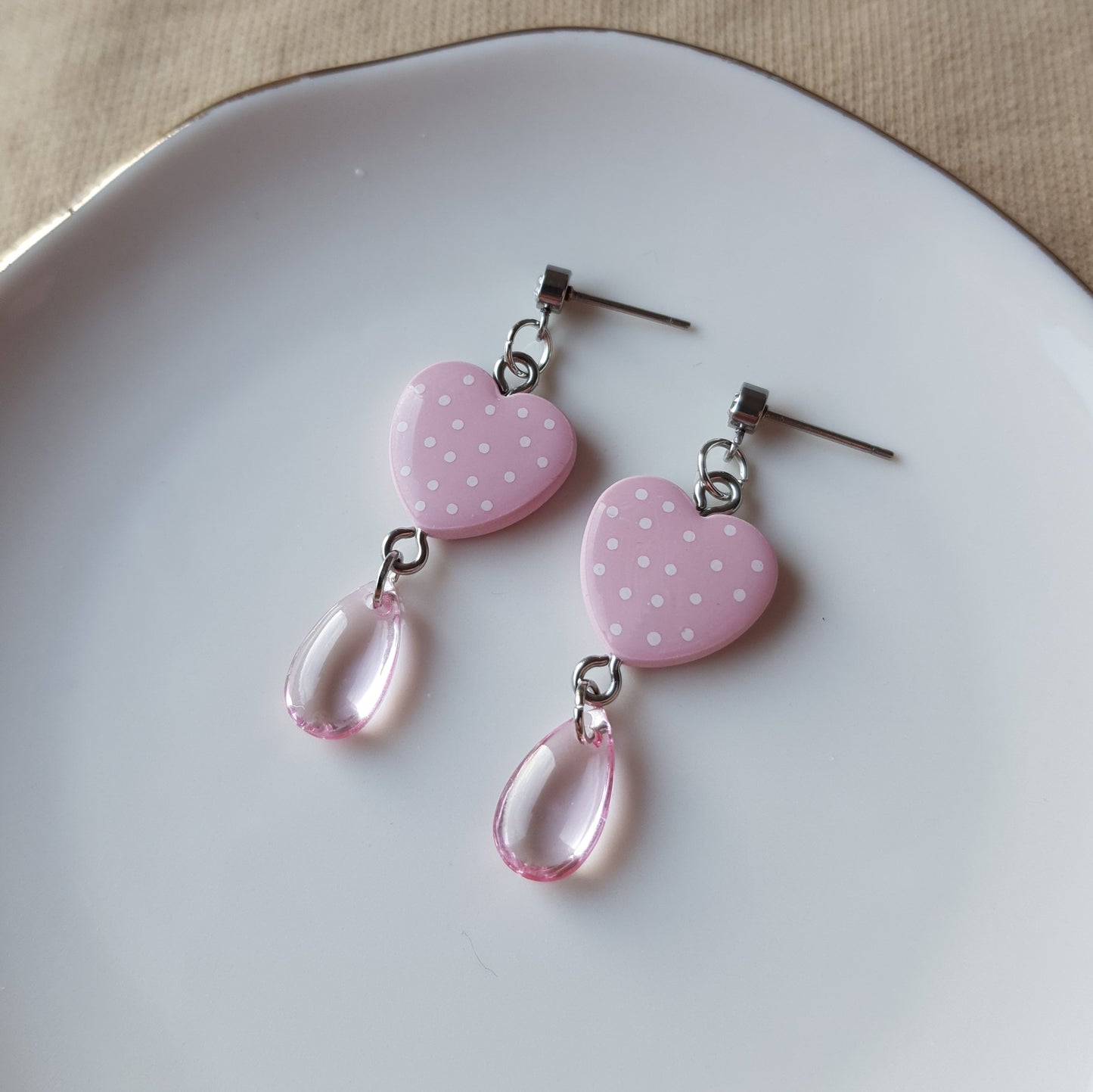 Pink spotted heart earrings