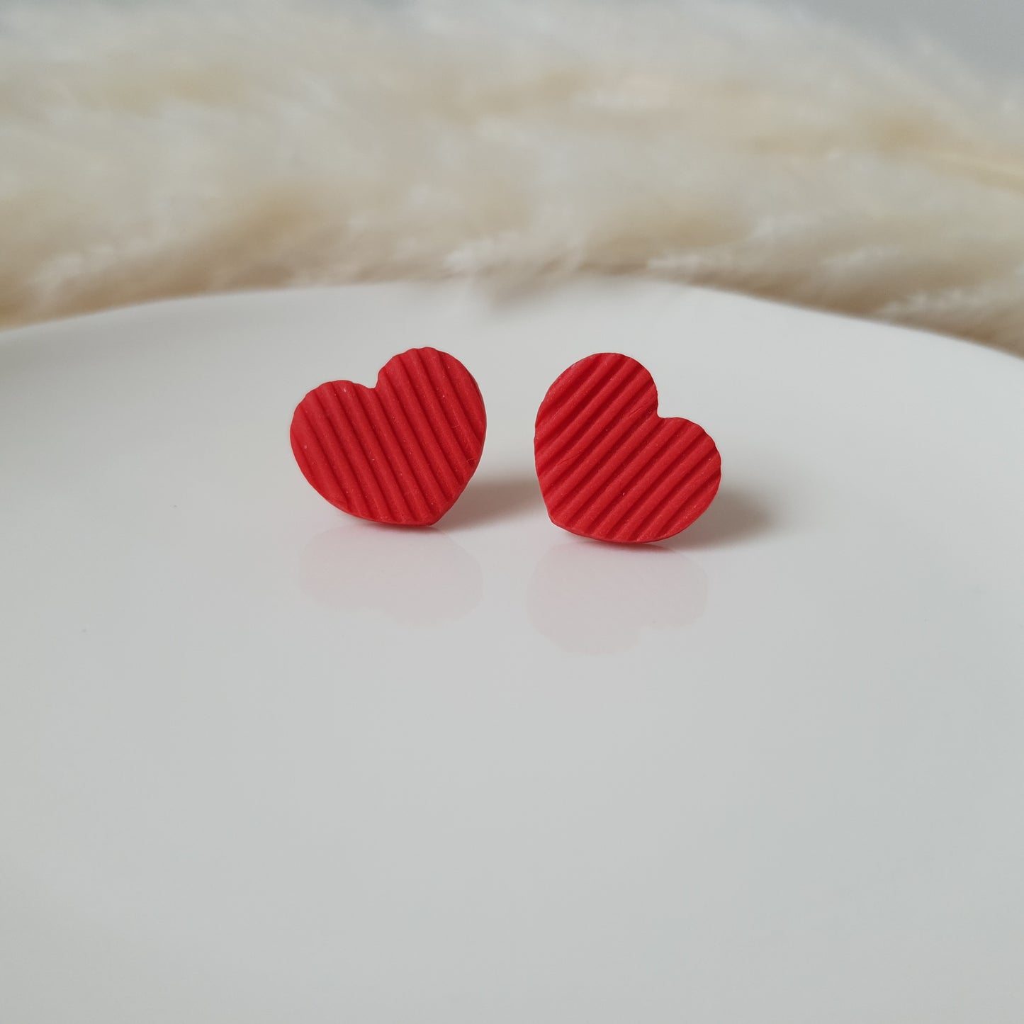 Red textured hearts