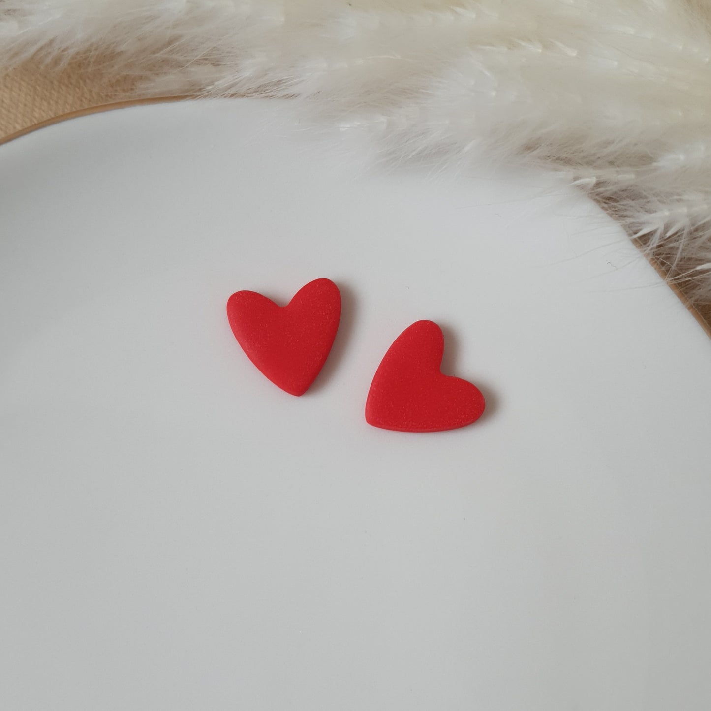Red hearts stud earrings