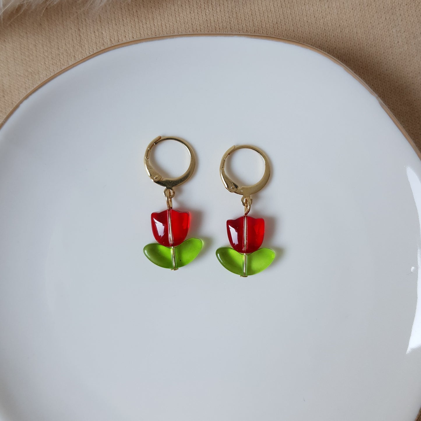 Red tulip earrings