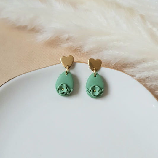 Mini floral dangle earrings
