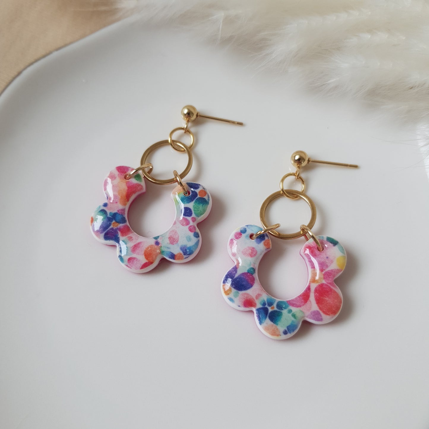 Daisy floral earrings