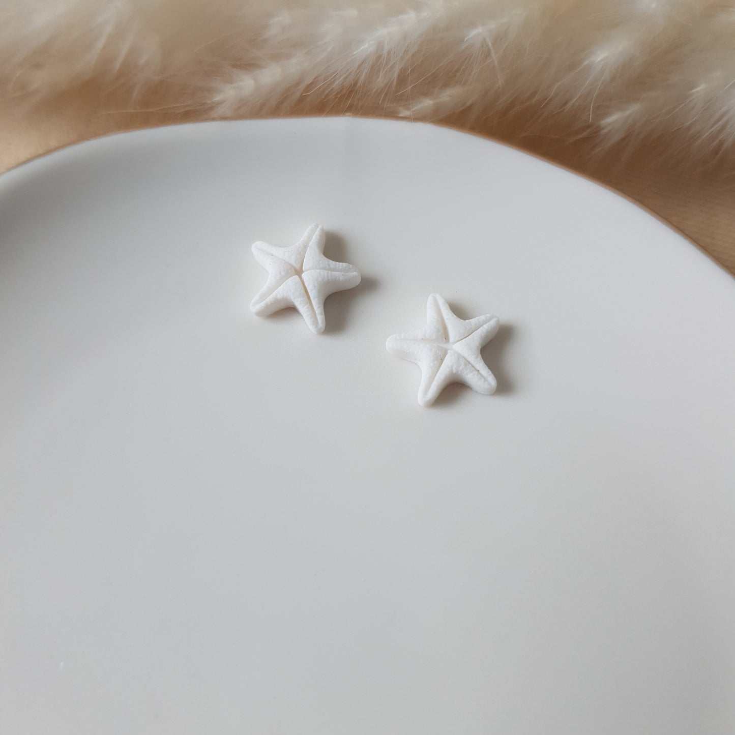 Elegant white sea star studs