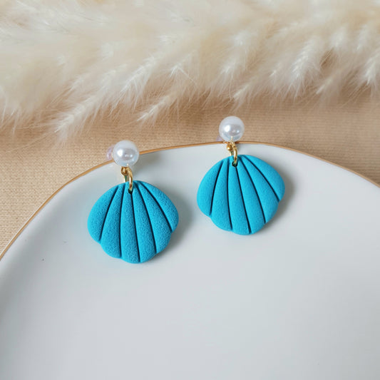 Turquoise shell with pearl