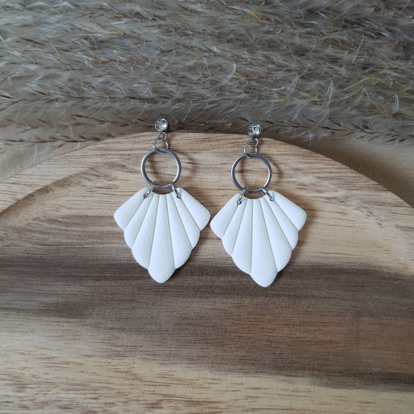 White and silver fan earrings