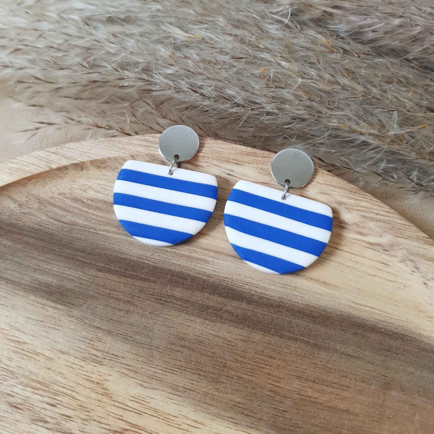Striped dangle earrings