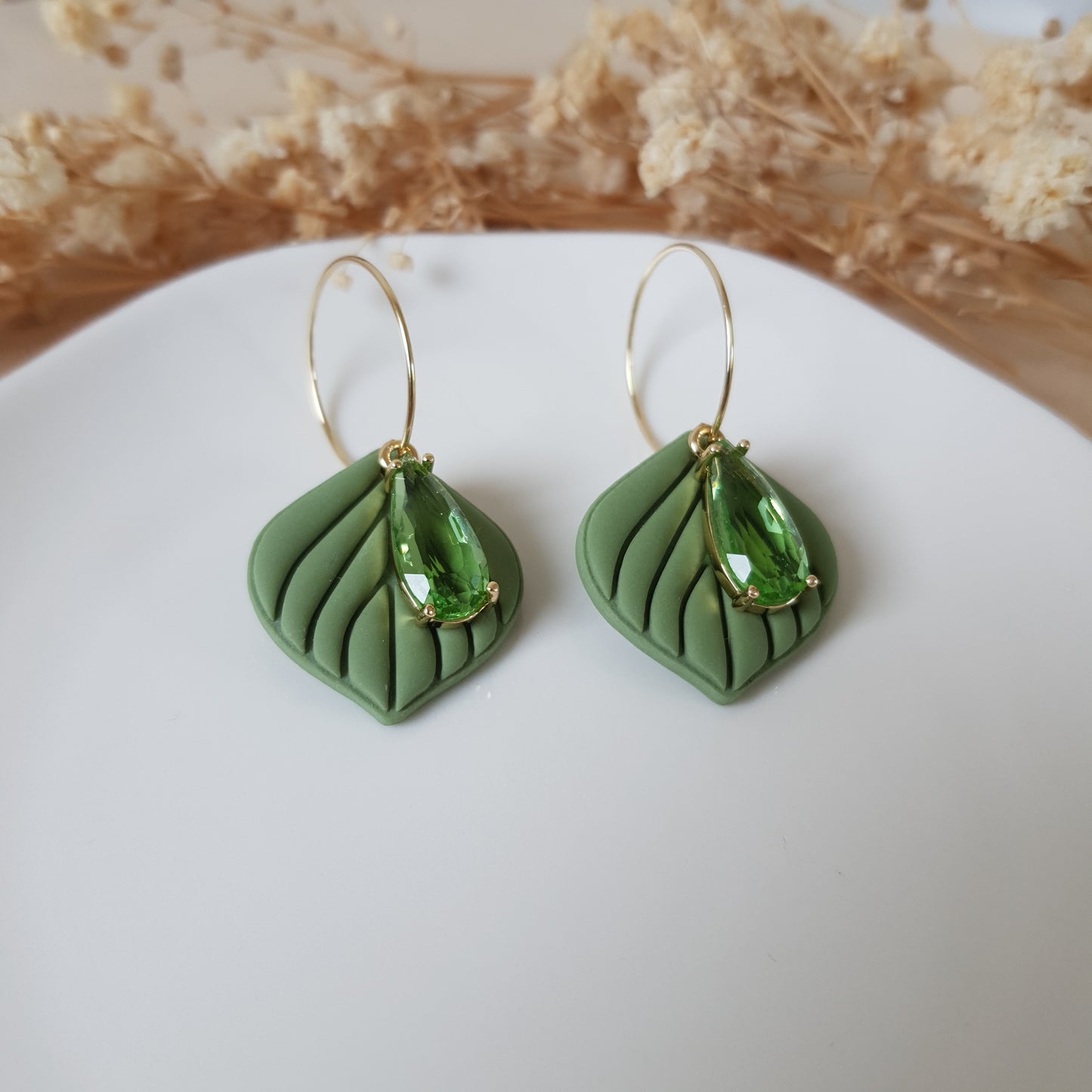 Green leaf hoops