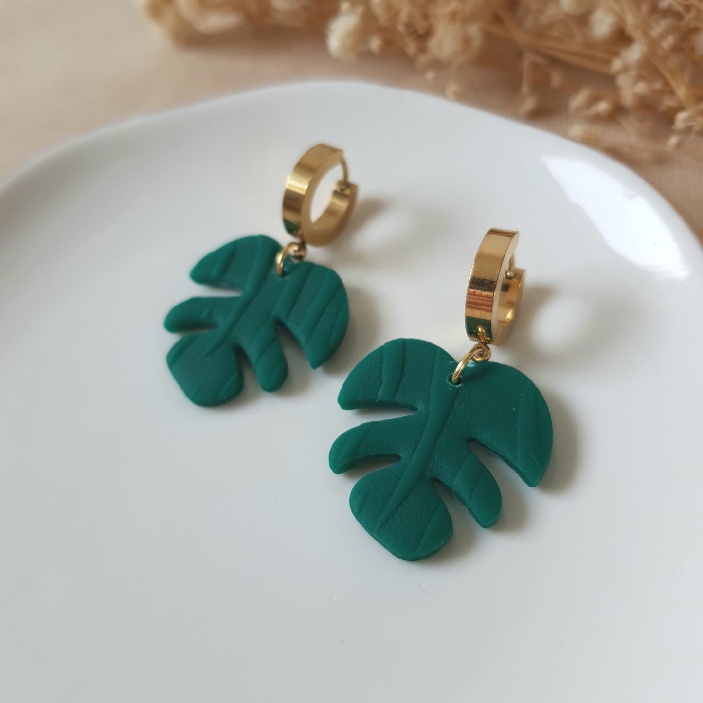 Green monstera