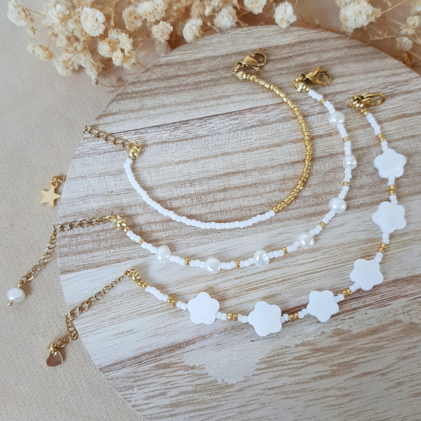 Pearl daisy set of bracelets
