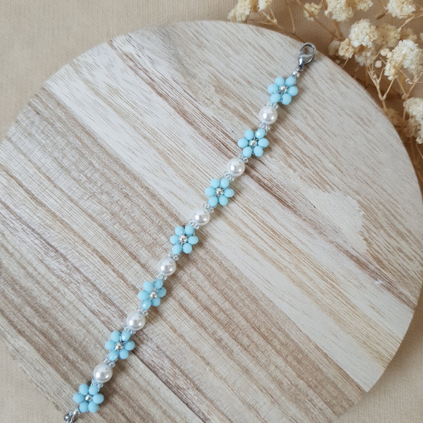 Blue flower bracelet