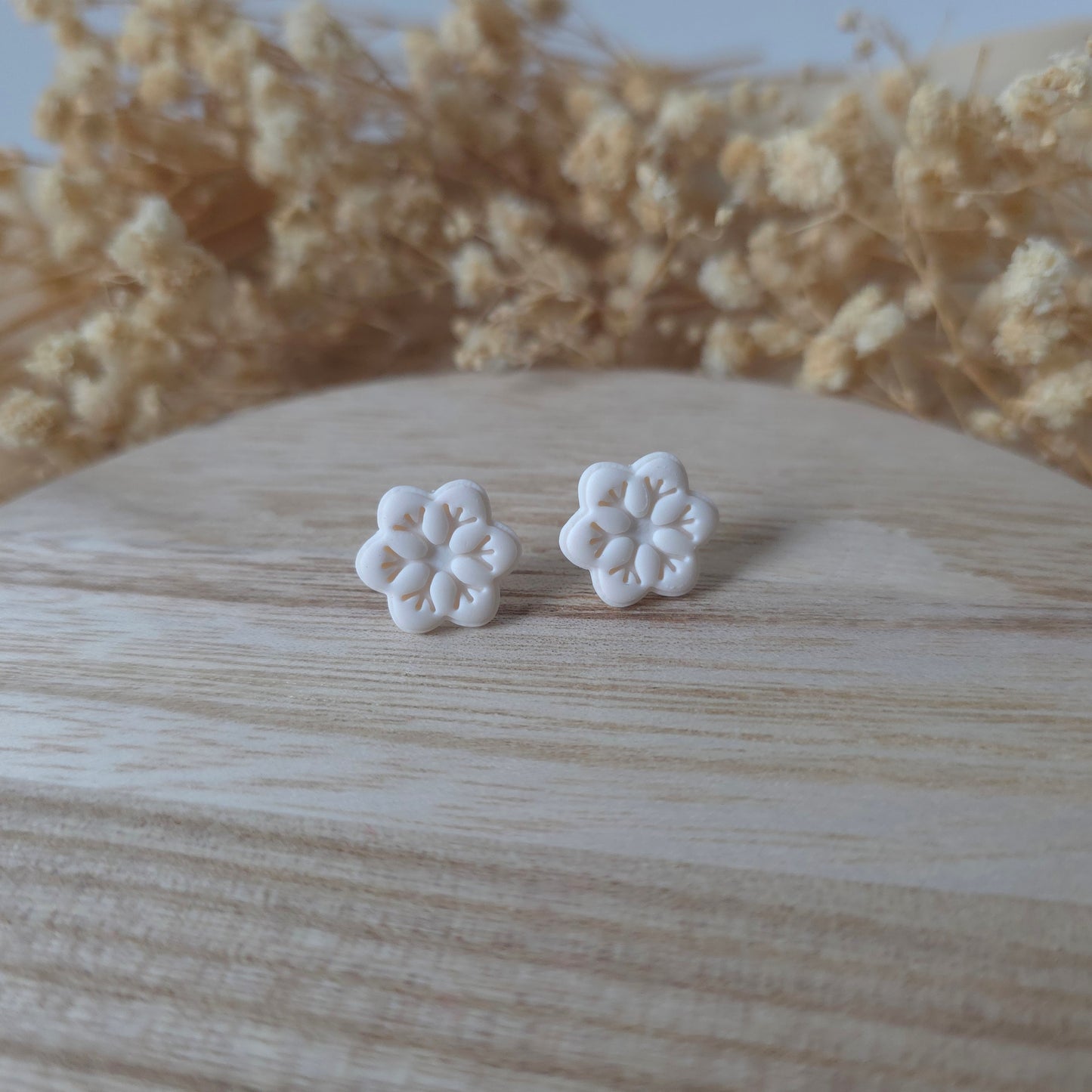 Bele rožice snežinke