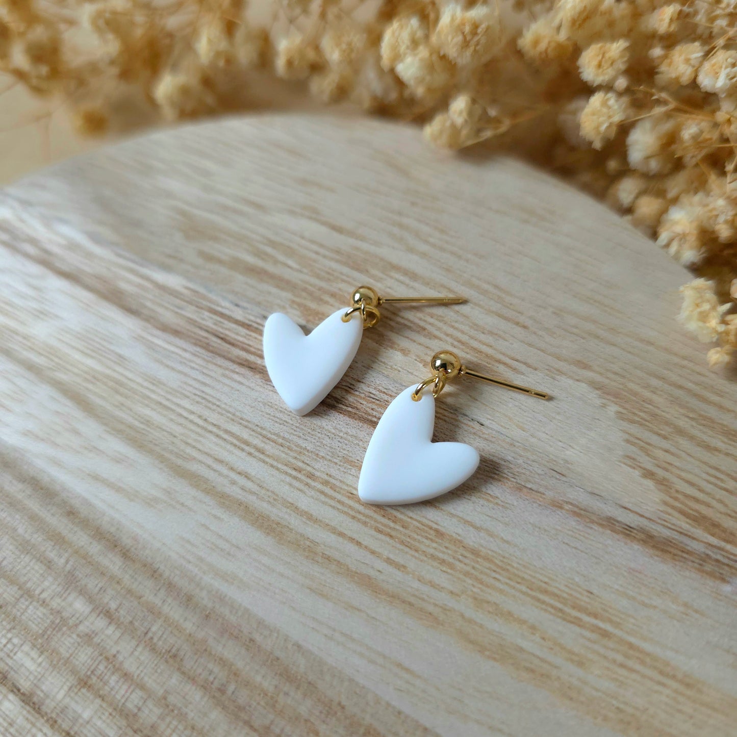 Asimetrični beli srčki