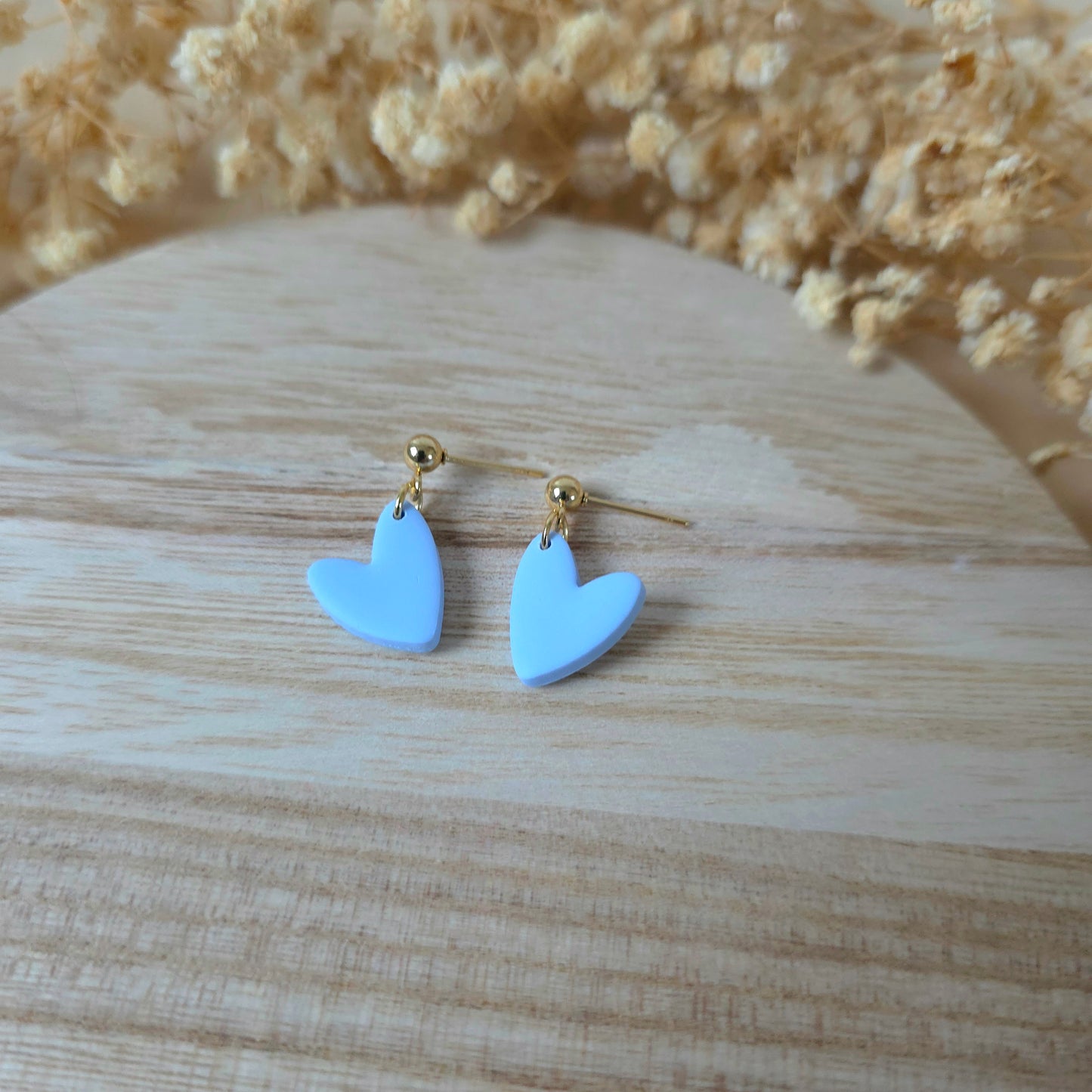 Asimetrični svetlo modri srčki