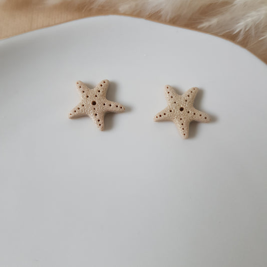 Sandy sea star studs