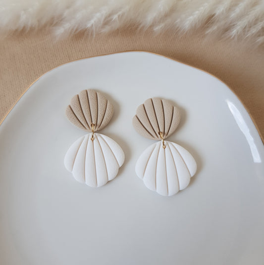 Sandy white shell earrings