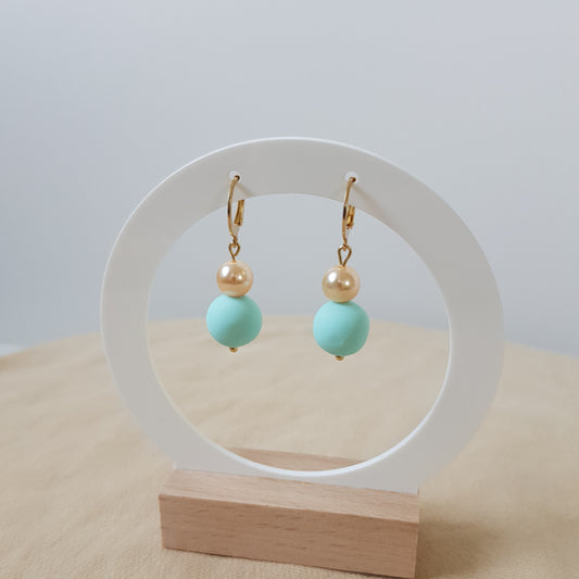 Minty and pearl bead earrings
