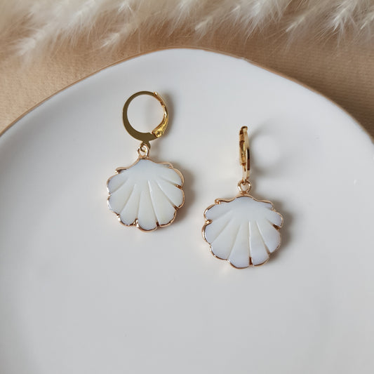 White shell hoops