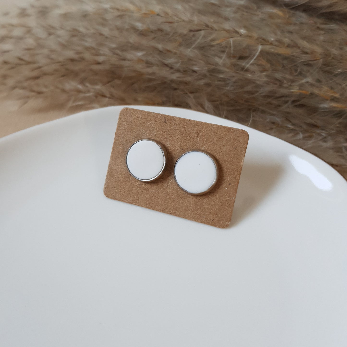 White studs