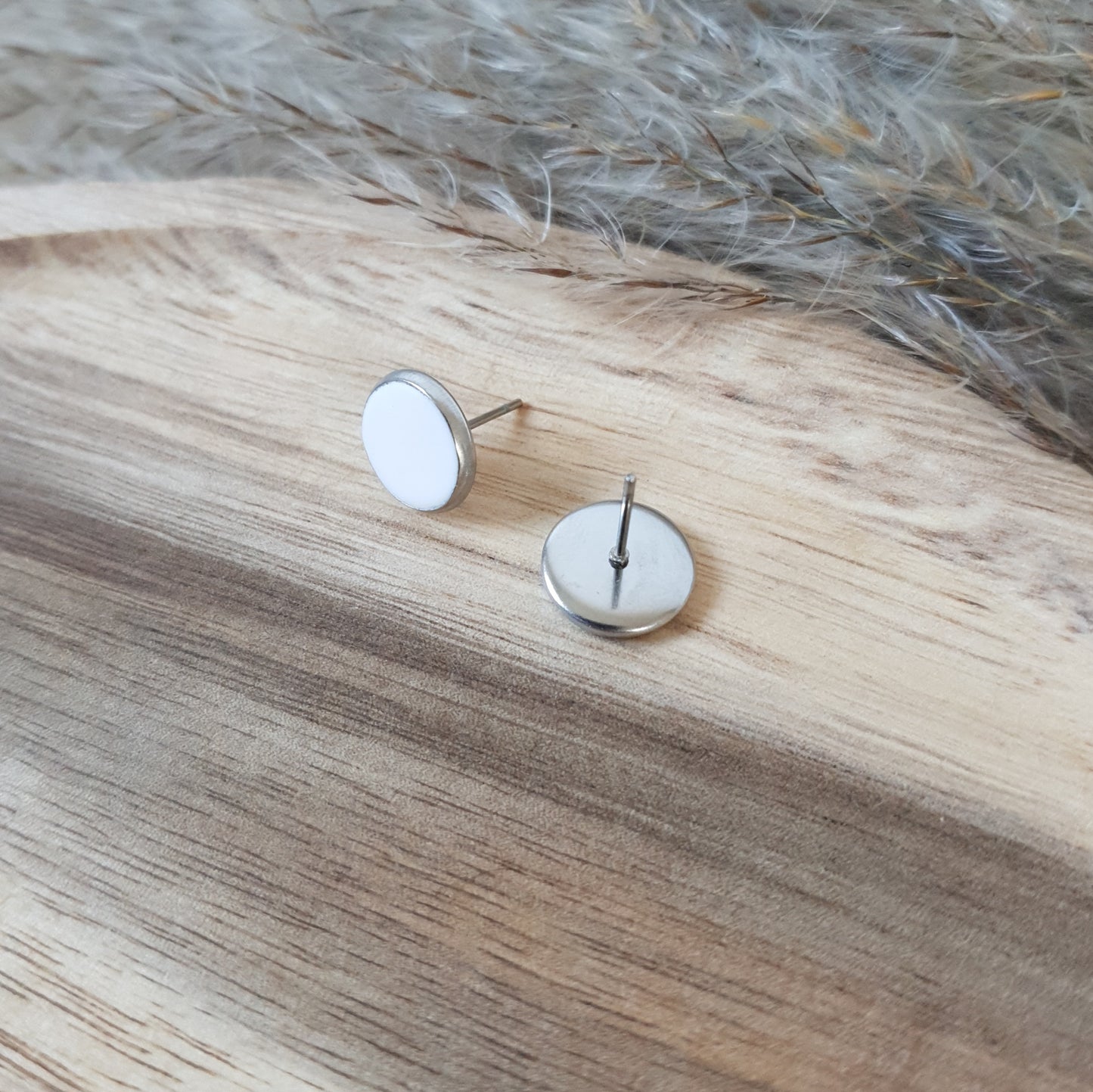 White studs