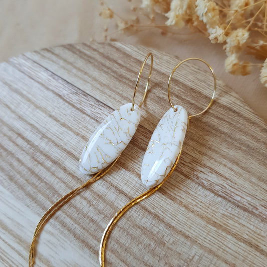 Oval cracked hoops