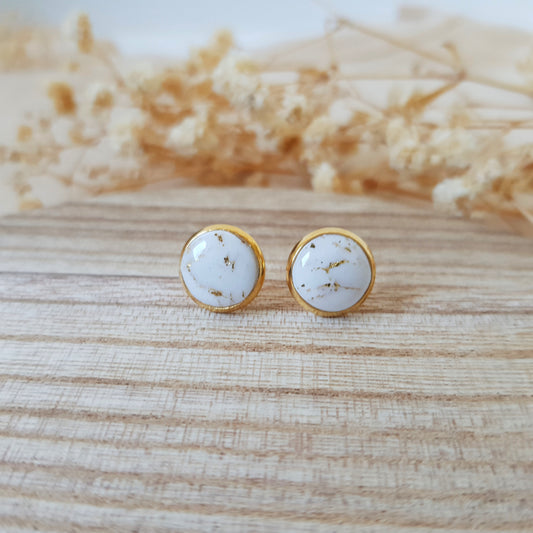 Cracked stone stud earrings