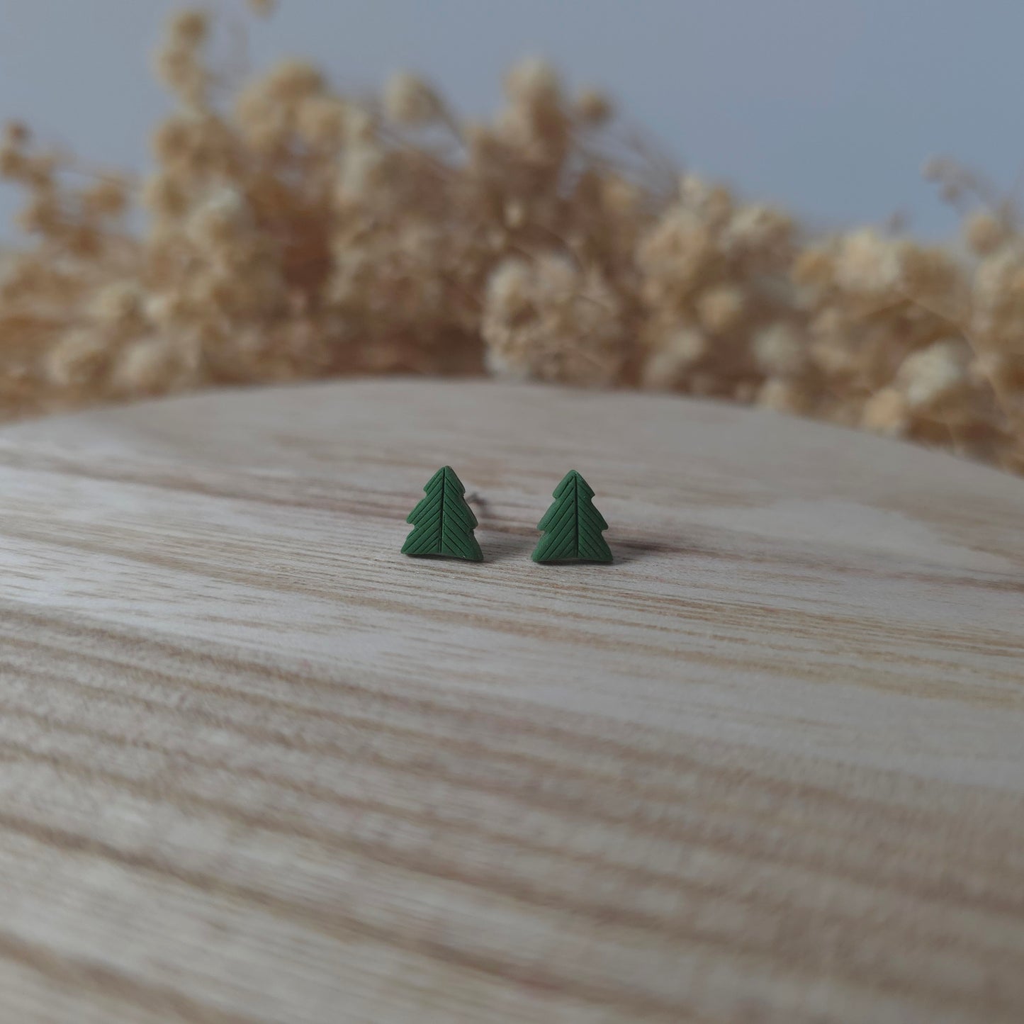 Green tree mini studs