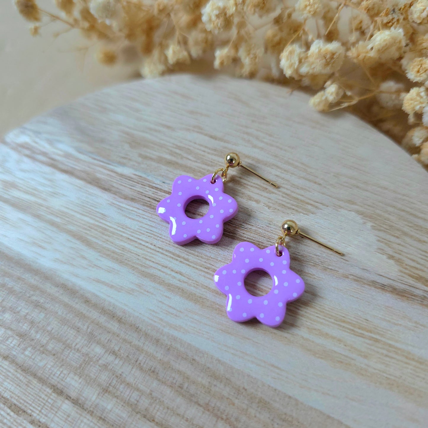 Lavender spotted donut flower earrings